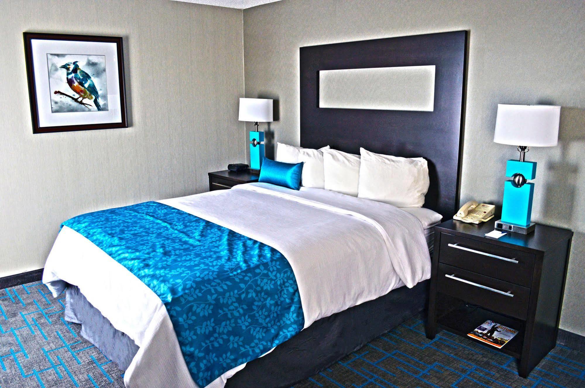 Hotel & Syracuse Airport - By Ihg