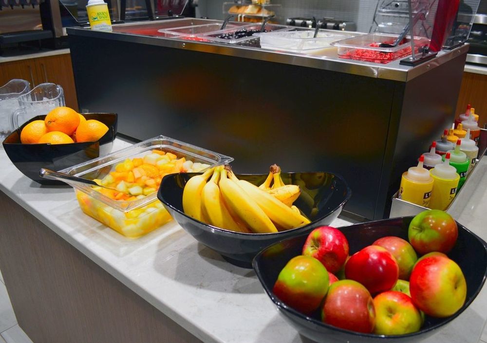 & Syracuse Airport - By Ihg Hotel 3*