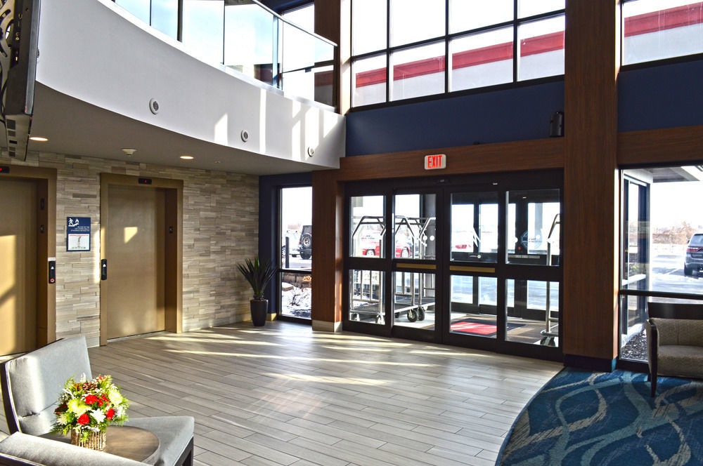 Hotel & Syracuse Airport - By Ihg 3*