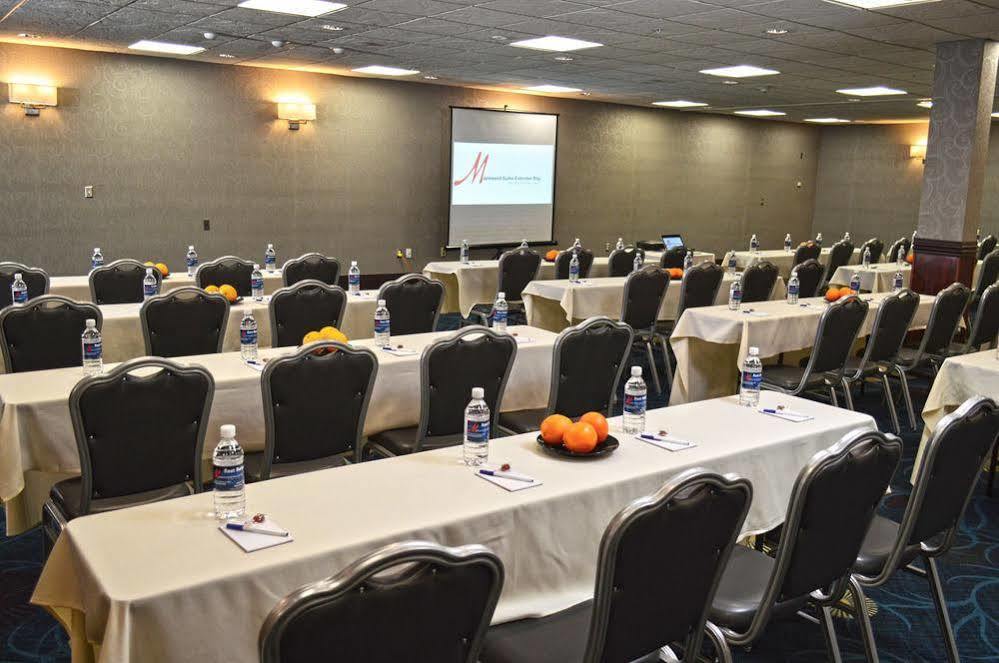 & Syracuse Airport - By Ihg Liverpool