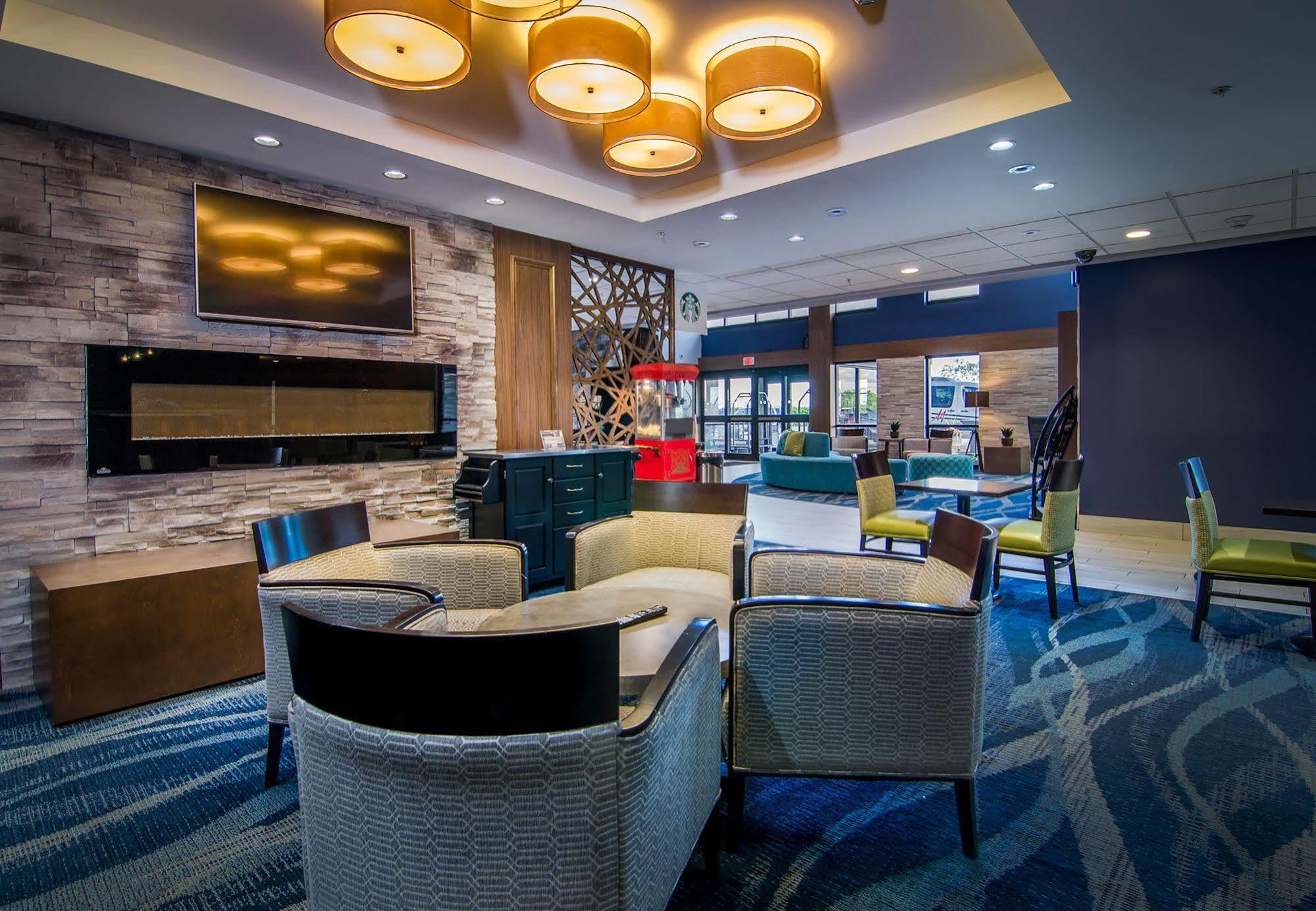 & Syracuse Airport - By Ihg Liverpool